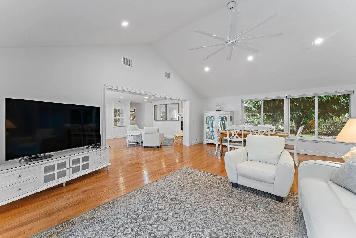 039-460SunriseWay-JunoBeach-SMALL