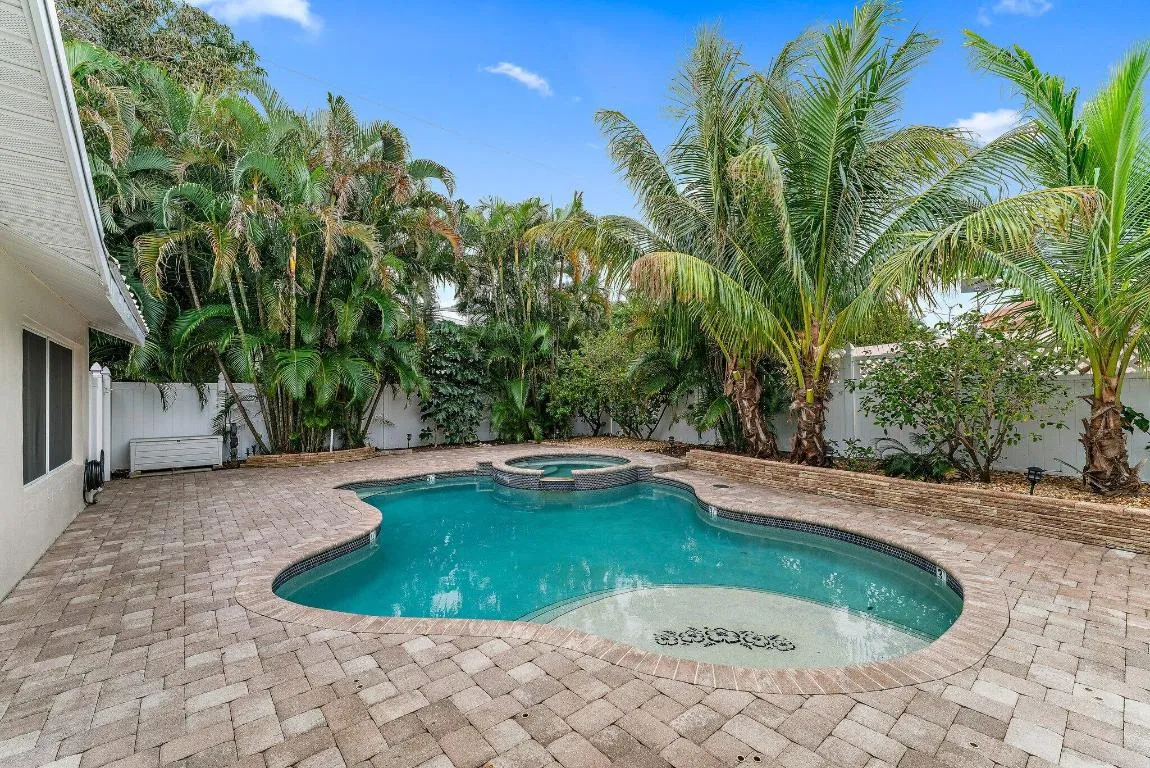 055-460SunriseWay-JunoBeach-SMALL