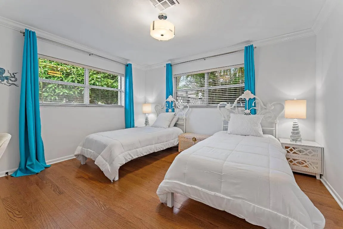 046-460SunriseWay-JunoBeach-SMALL