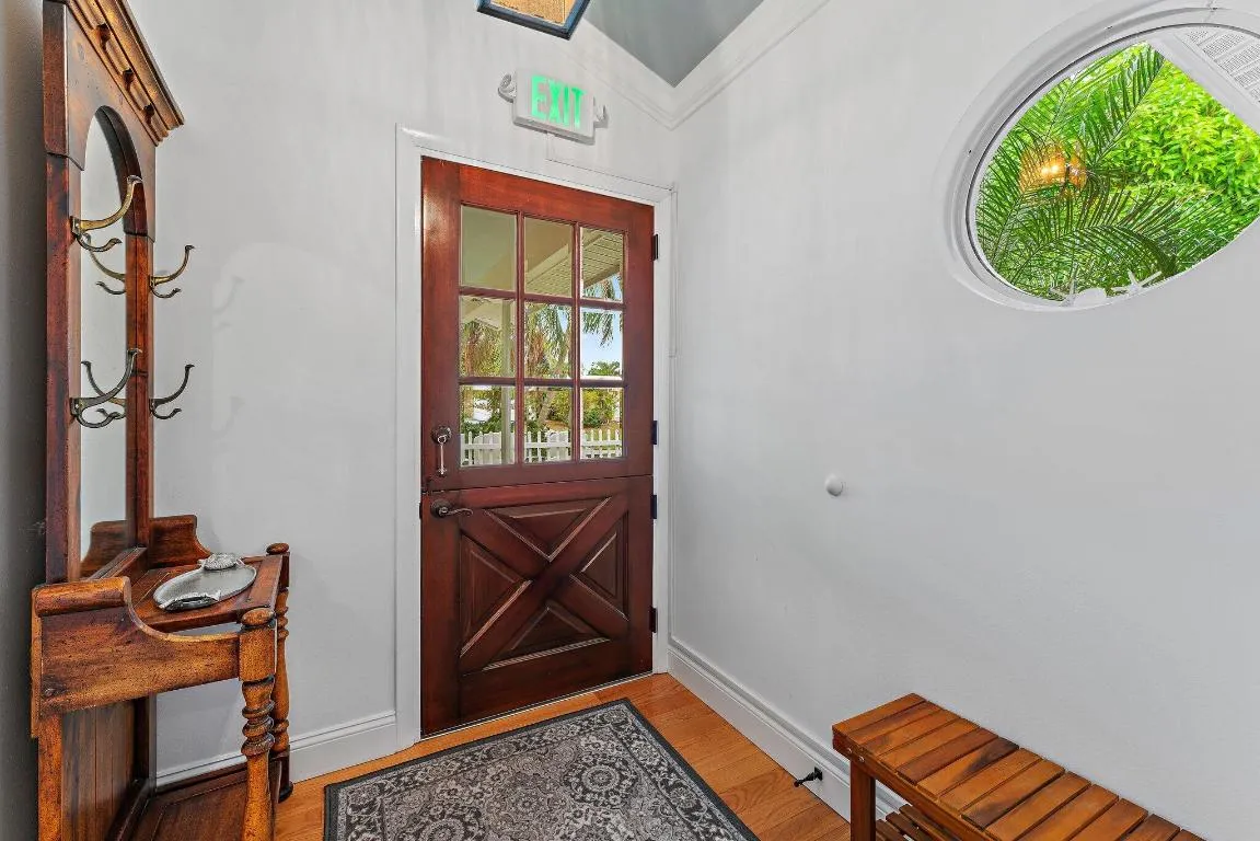 010-460SunriseWay-JunoBeach-SMALL