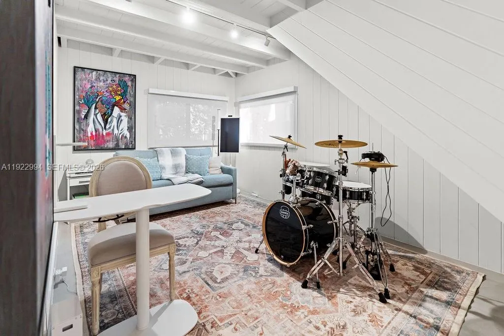 Property photo 96