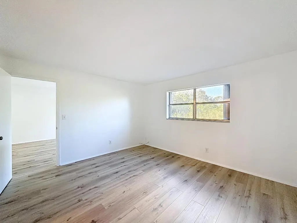 961 NW 45th Street #3-30