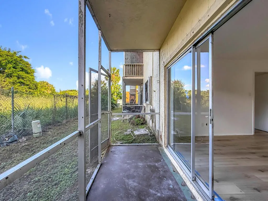 961 NW 45th Street #3-39