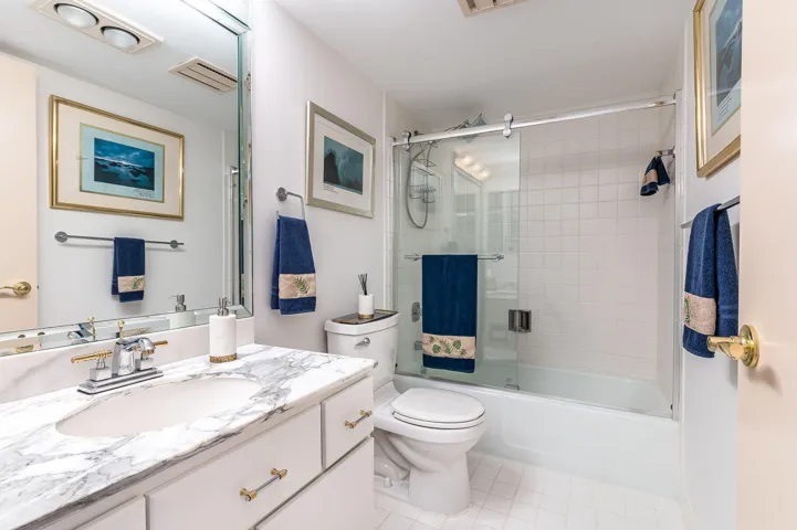 2nd Bathroom