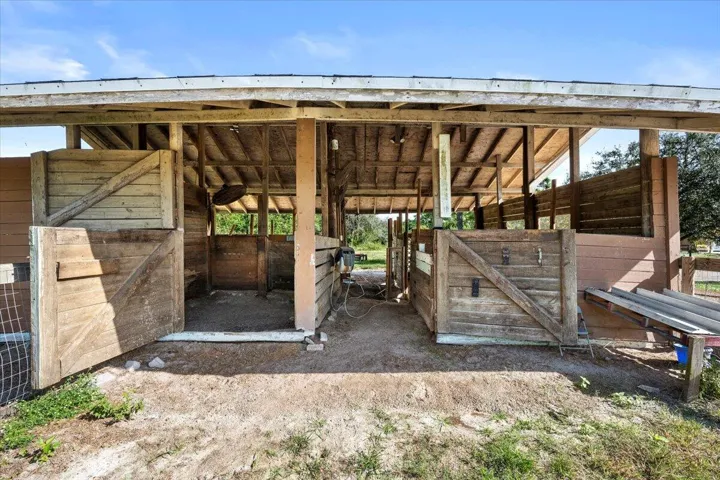 Barn