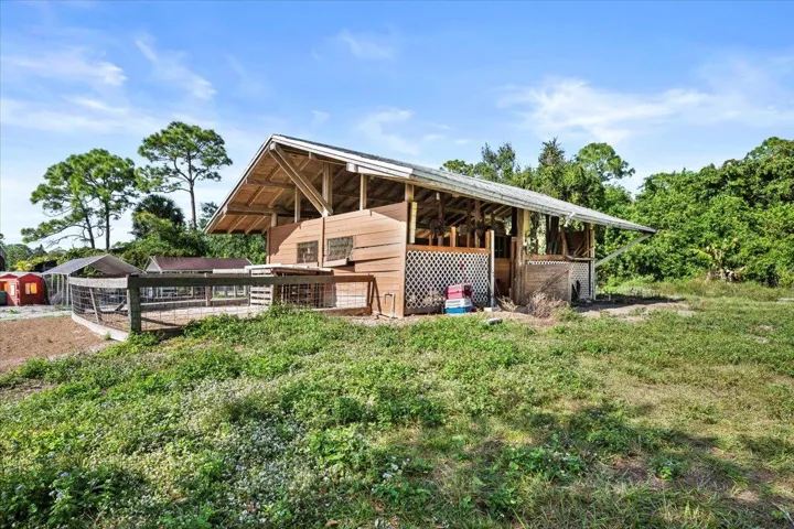 Barn