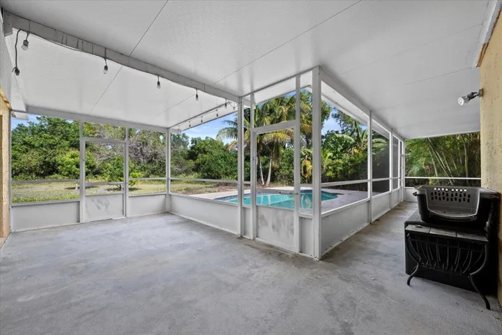 Screened Patio