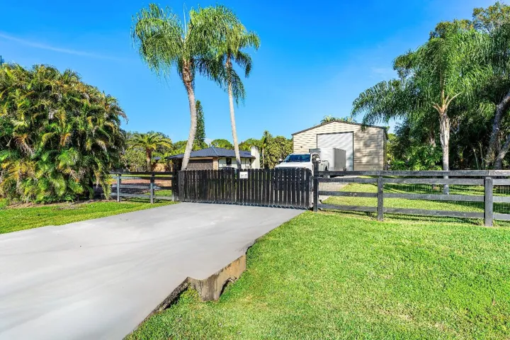 001-6799149thPlaceNorth-WestPalmBeach-FL