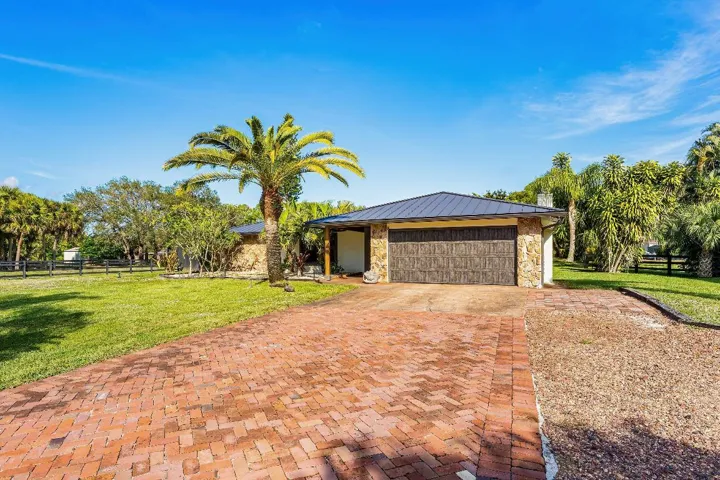 003-6799149thPlaceNorth-WestPalmBeach-FL