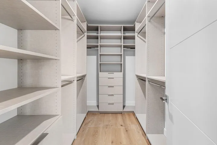 2nd Walk in closet