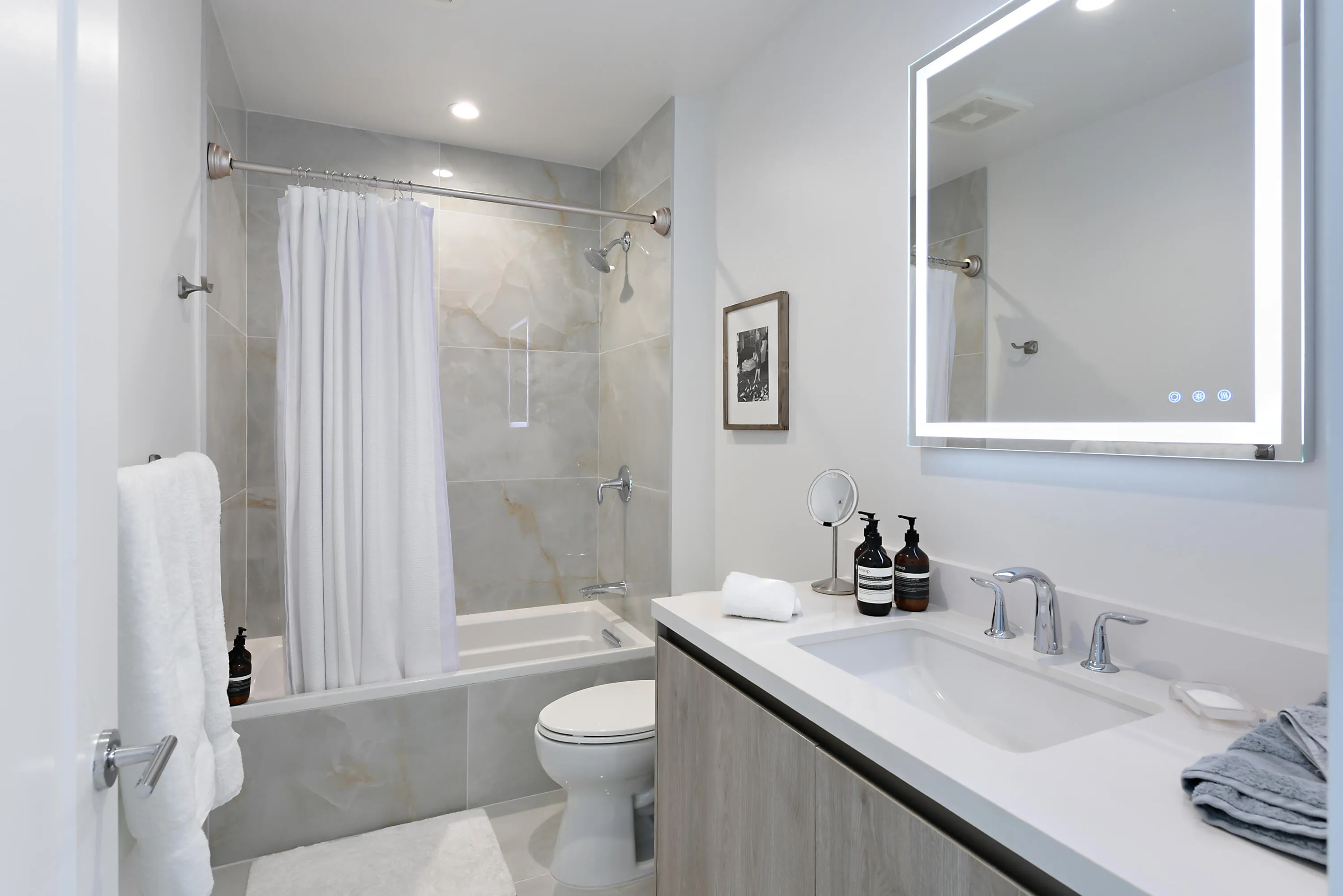 485 E Royal Palm Rd_Joanne Shaer_104