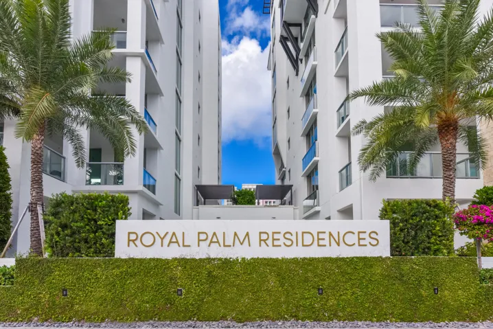485 E Royal Palm Rd_Joanne Shaer_24