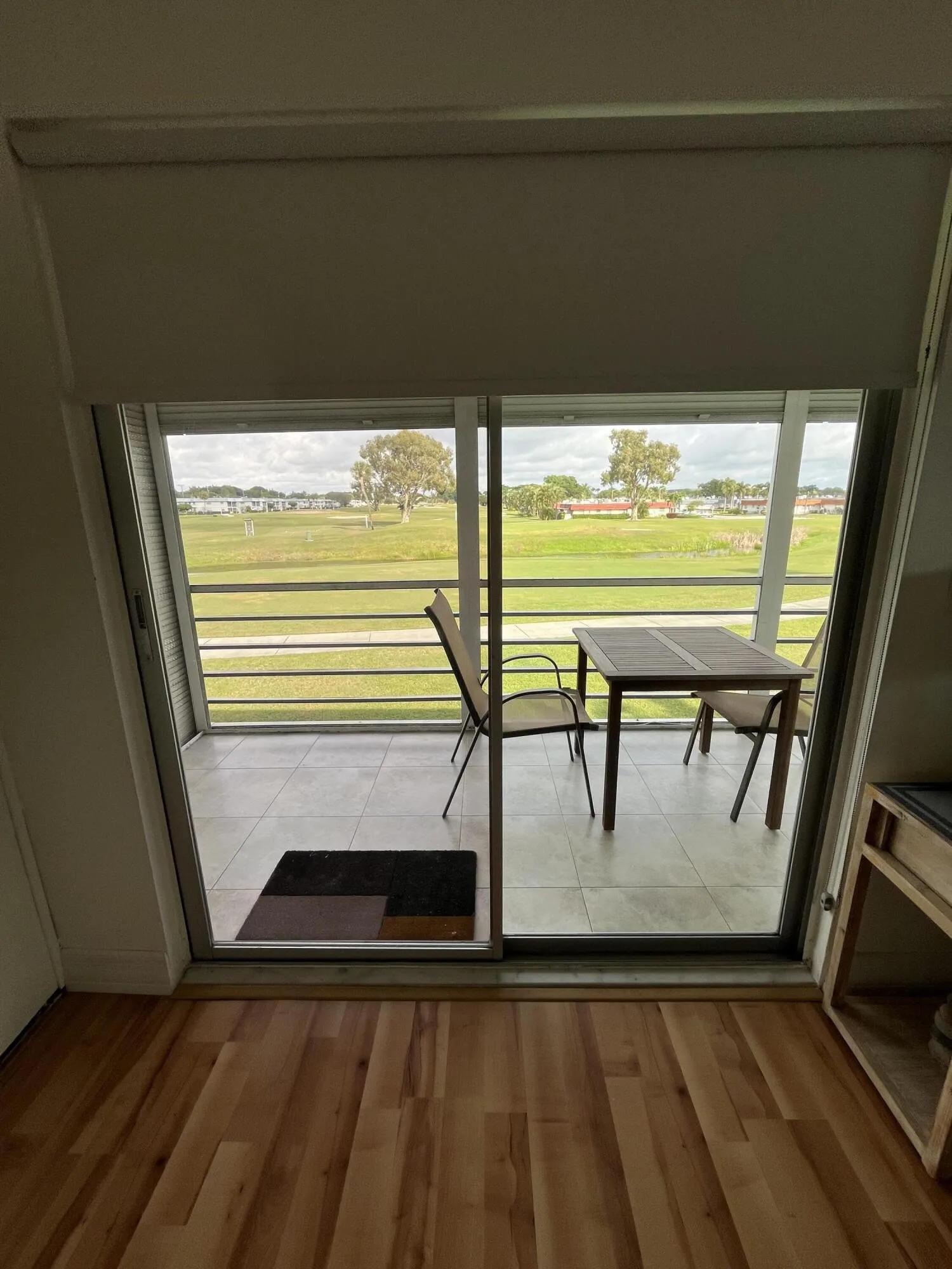 SLIDERS TO PATIO