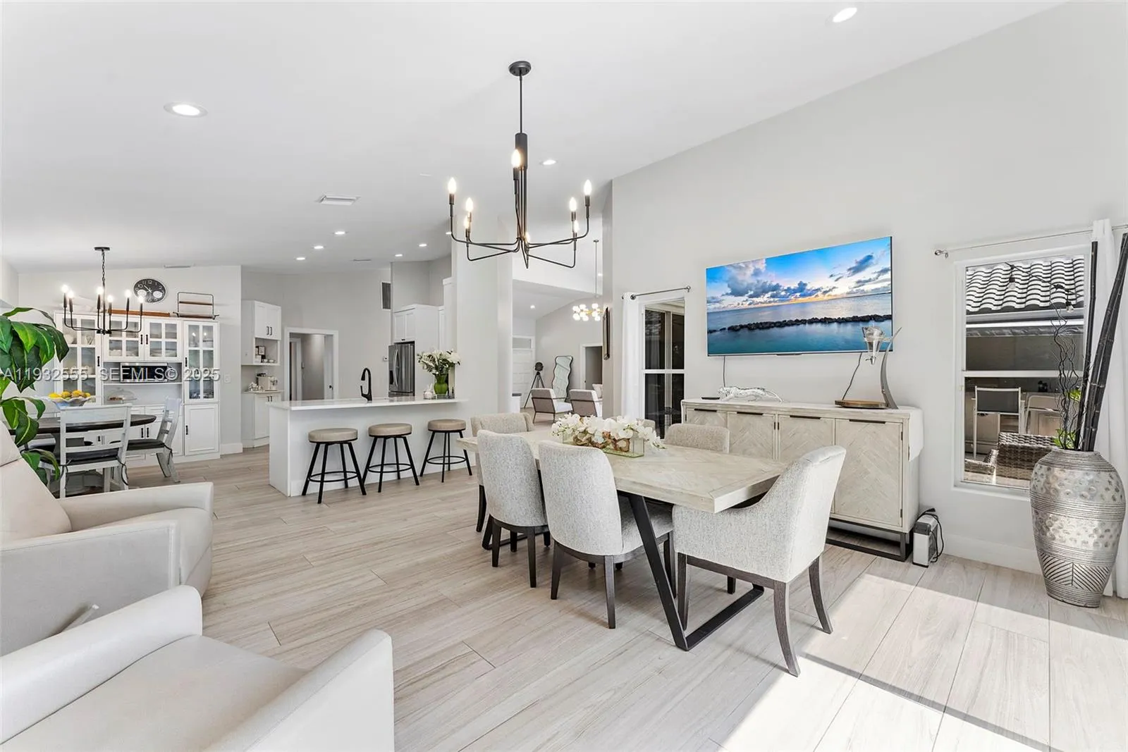 Property photo 125