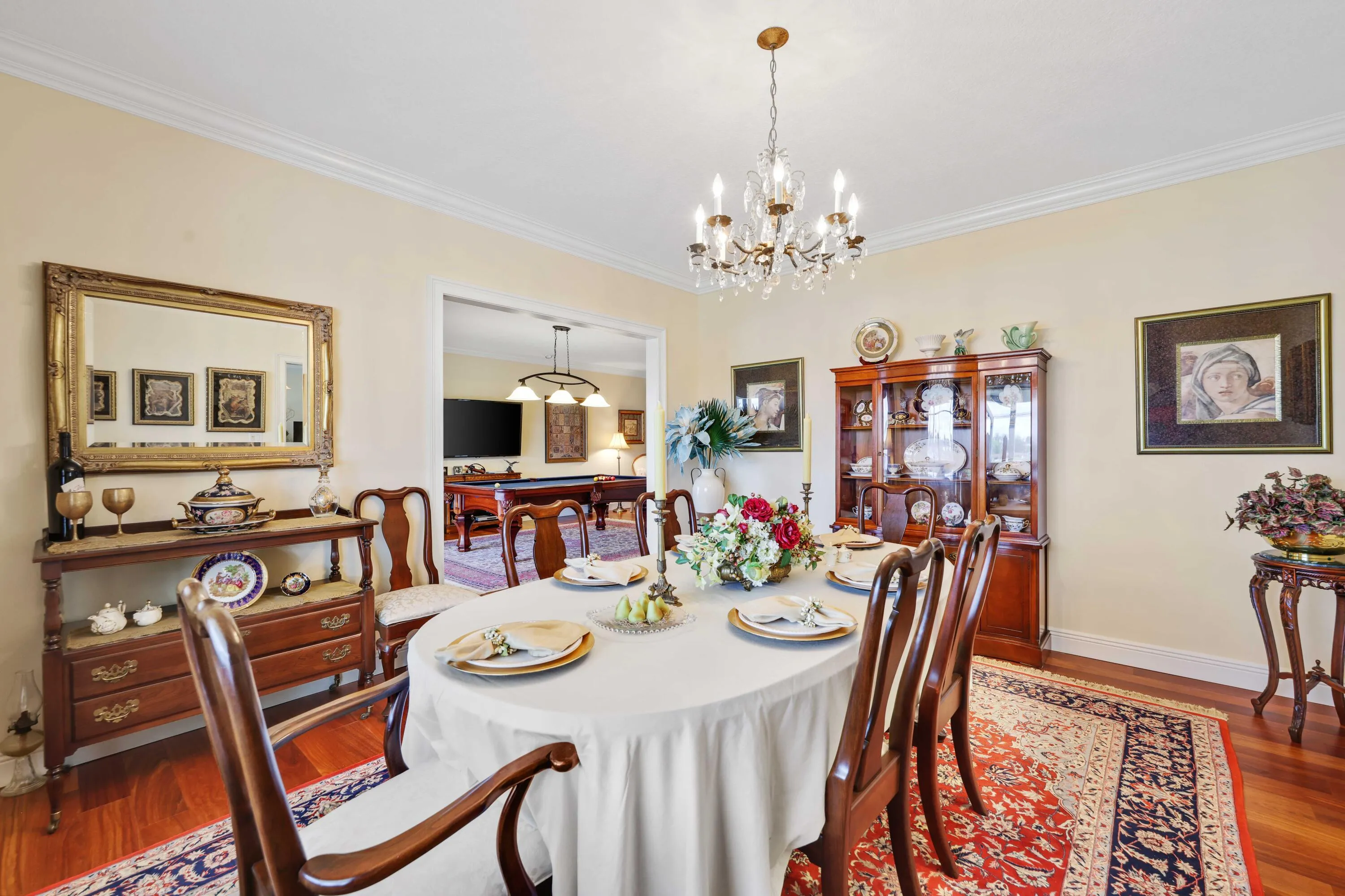 2097 Circle Pl Dr - Dining Room