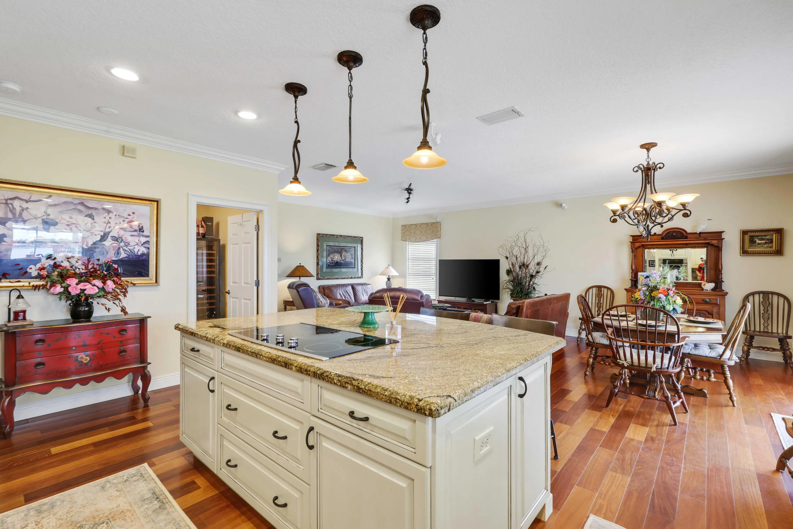 2097 Circle Pl Dr - Kitchen