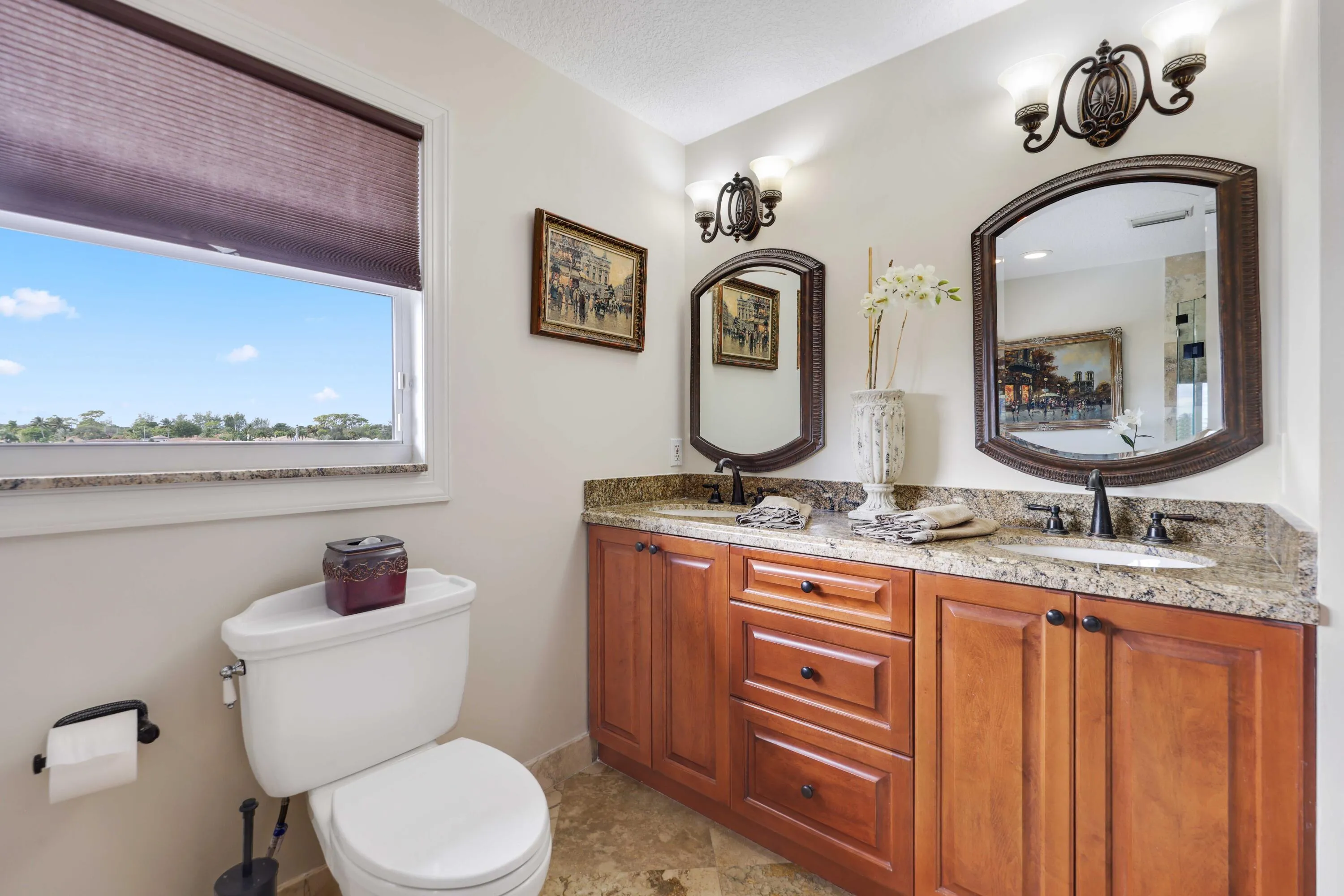 2097 Circle Pl Dr - Primary Bath(1)