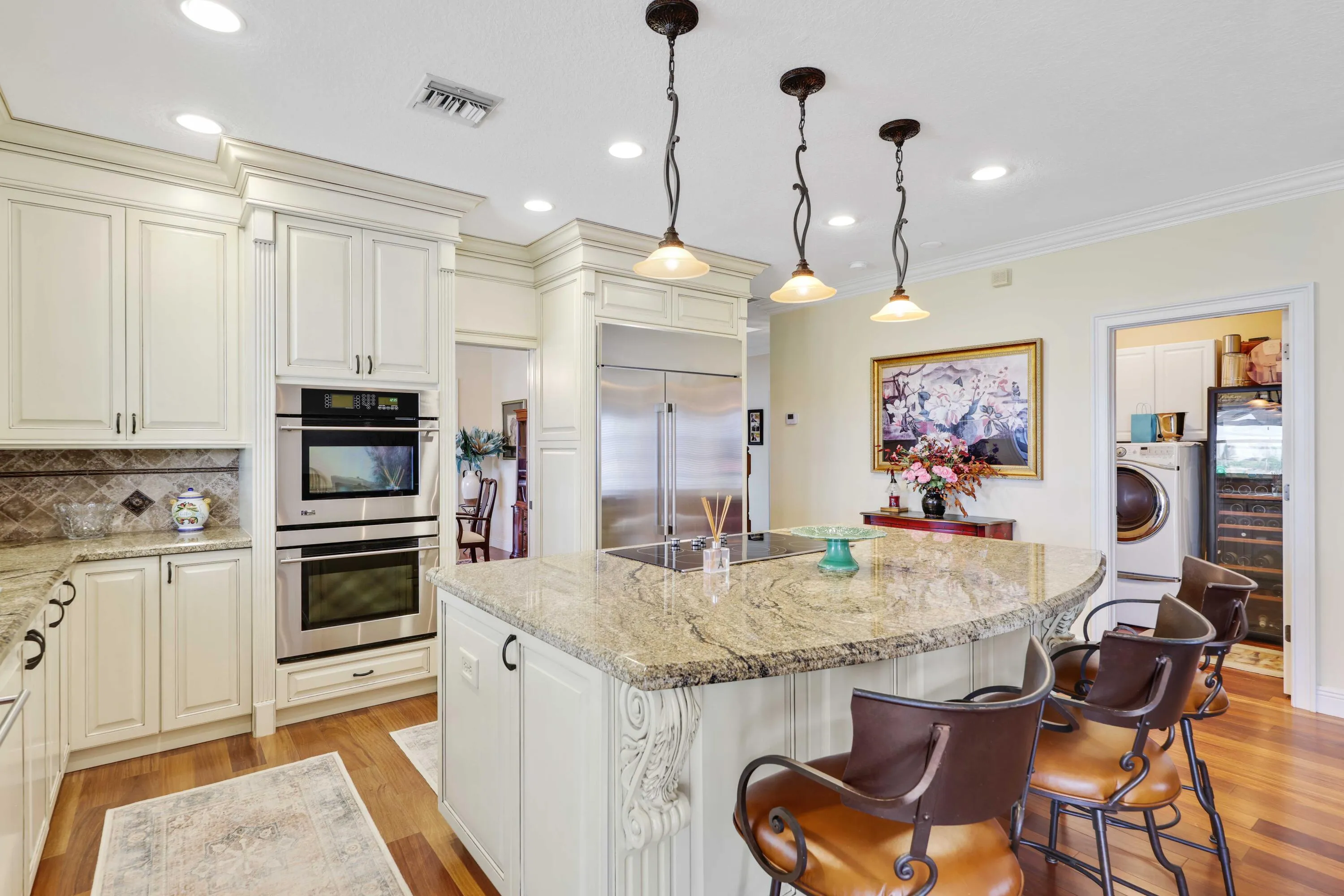 2097 Circle Pl Dr - Kitchen(1)