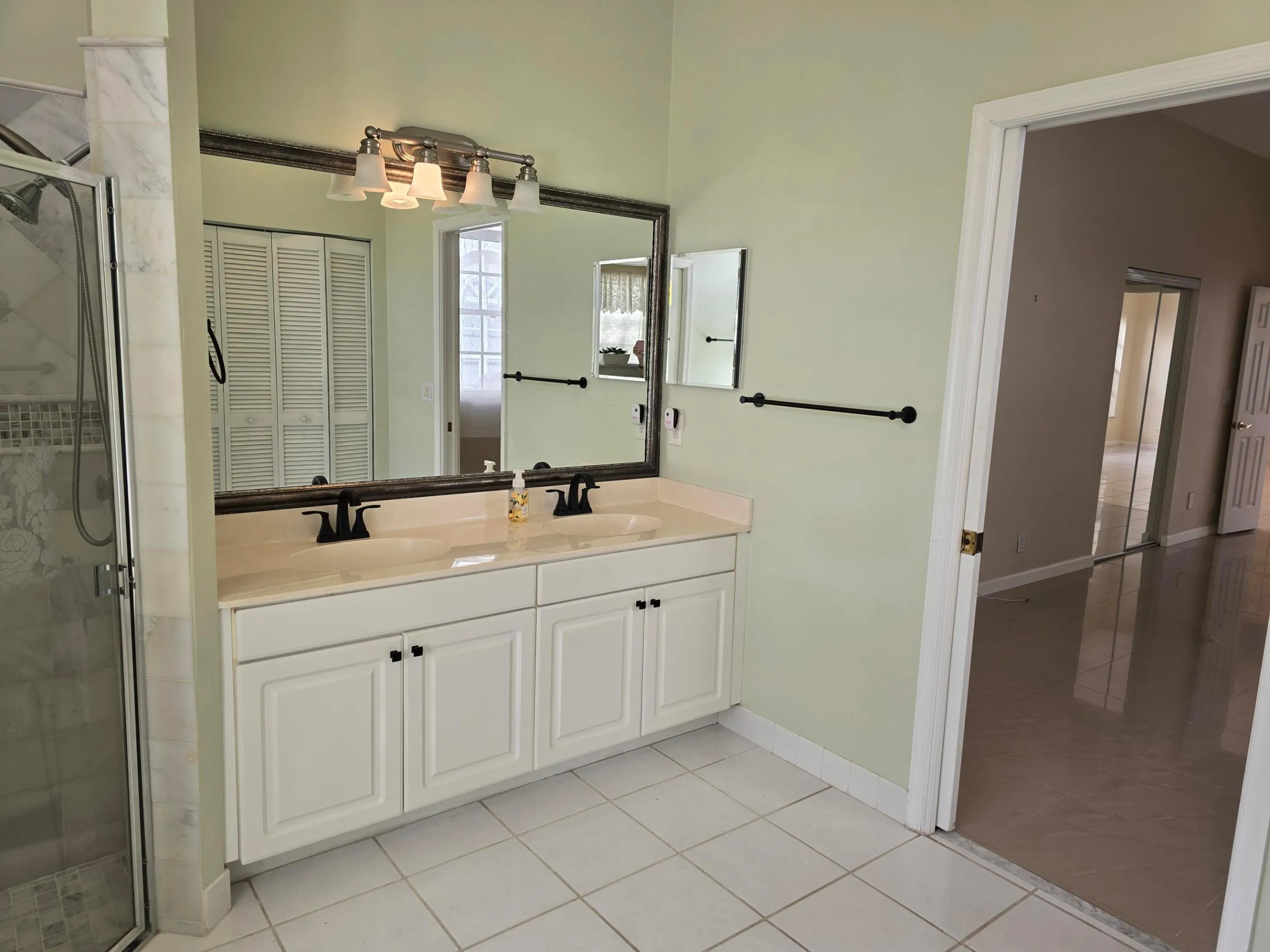 primary bath