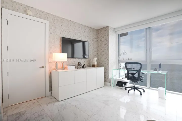 SECOND BEDROOM/OFFICE