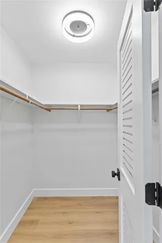 Walk in Closets