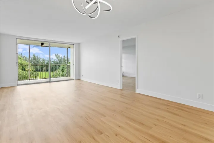 Spacious Living/Dining