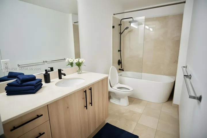 Virtually staged bathroom, your contractor can do this renovation to accomplish the same look