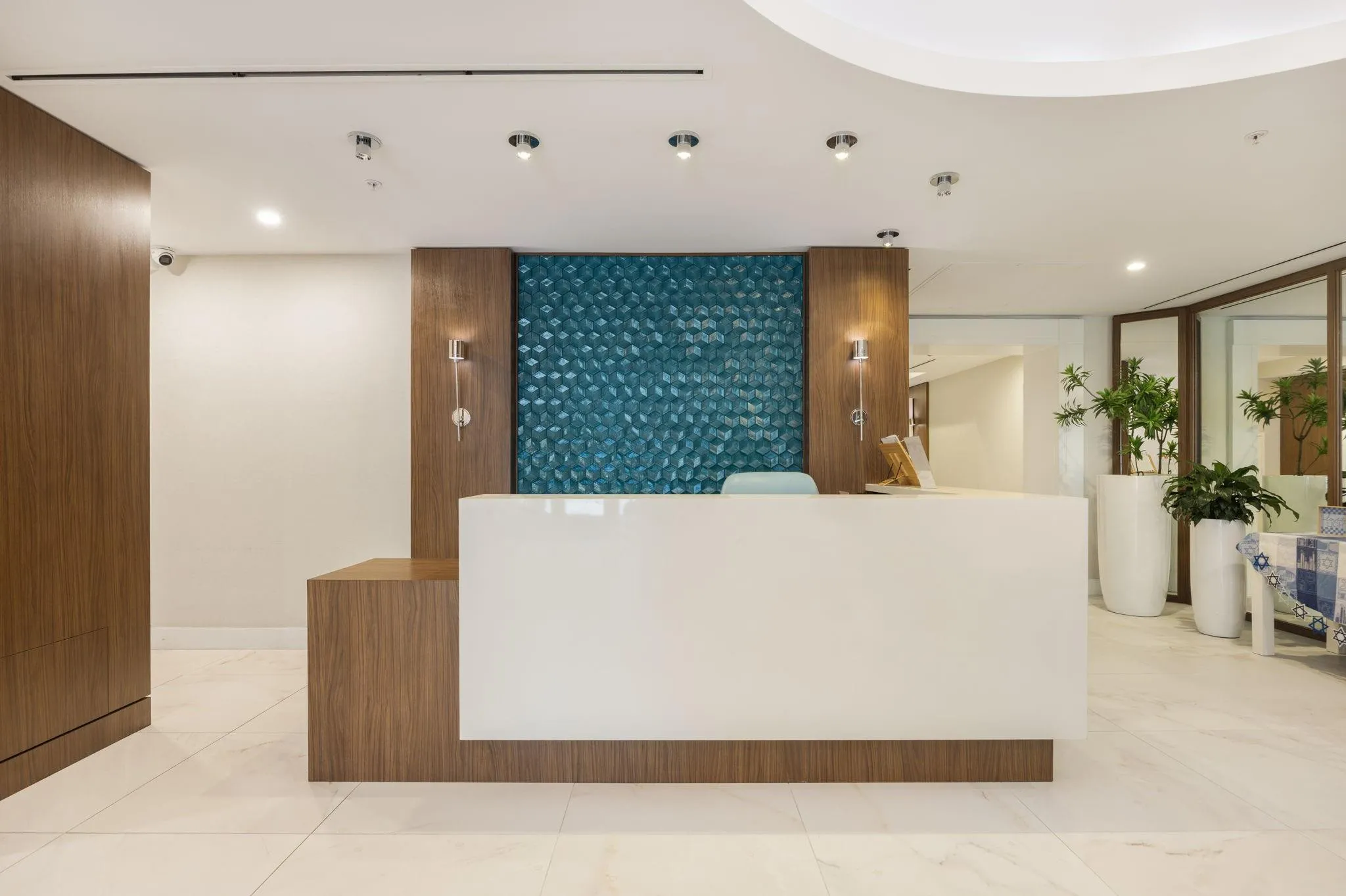 Lobby Staff Station