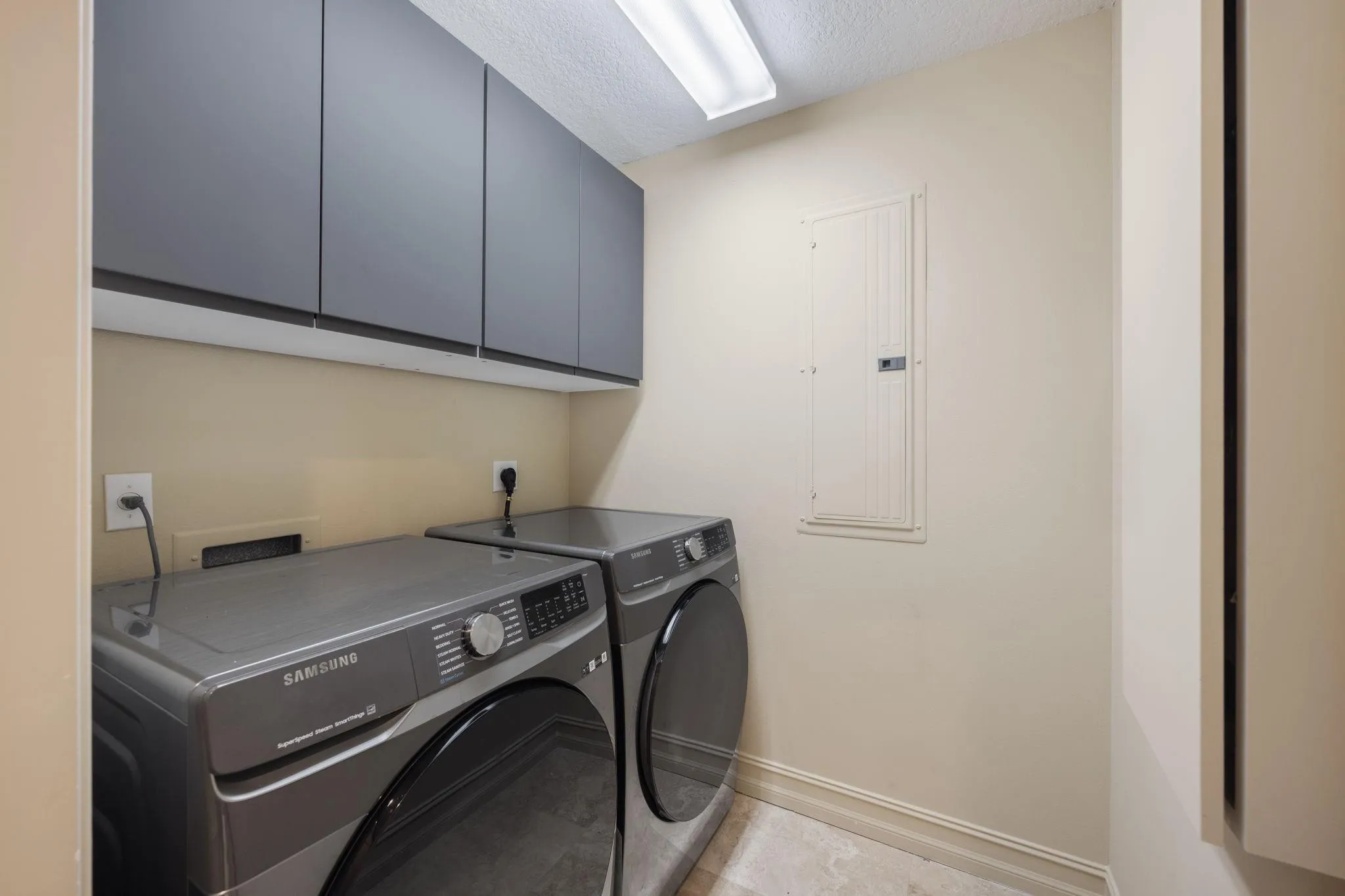 Laundry Center