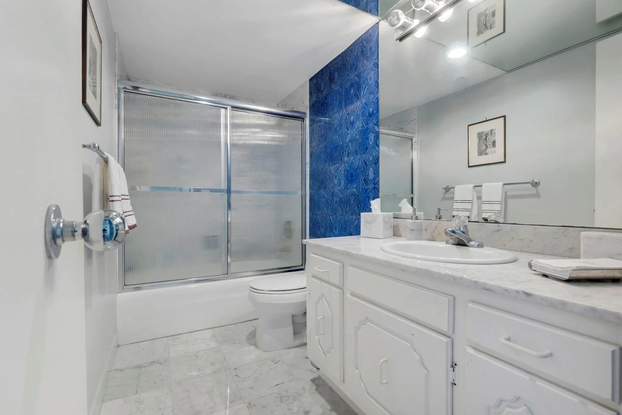 2nd full Bathroom.