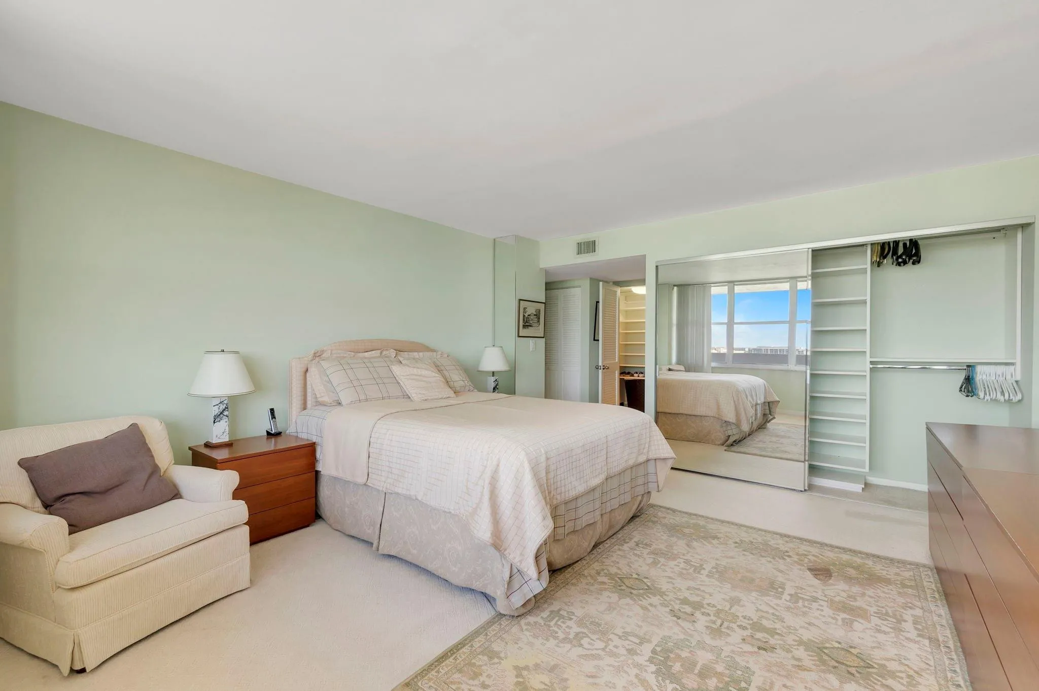 With 2 Closets.