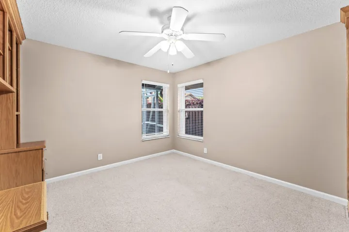 Bedroom #4/Office
