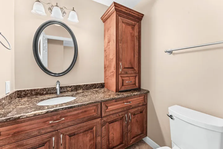 1/2 Bathroom in front hallway for easy guest access