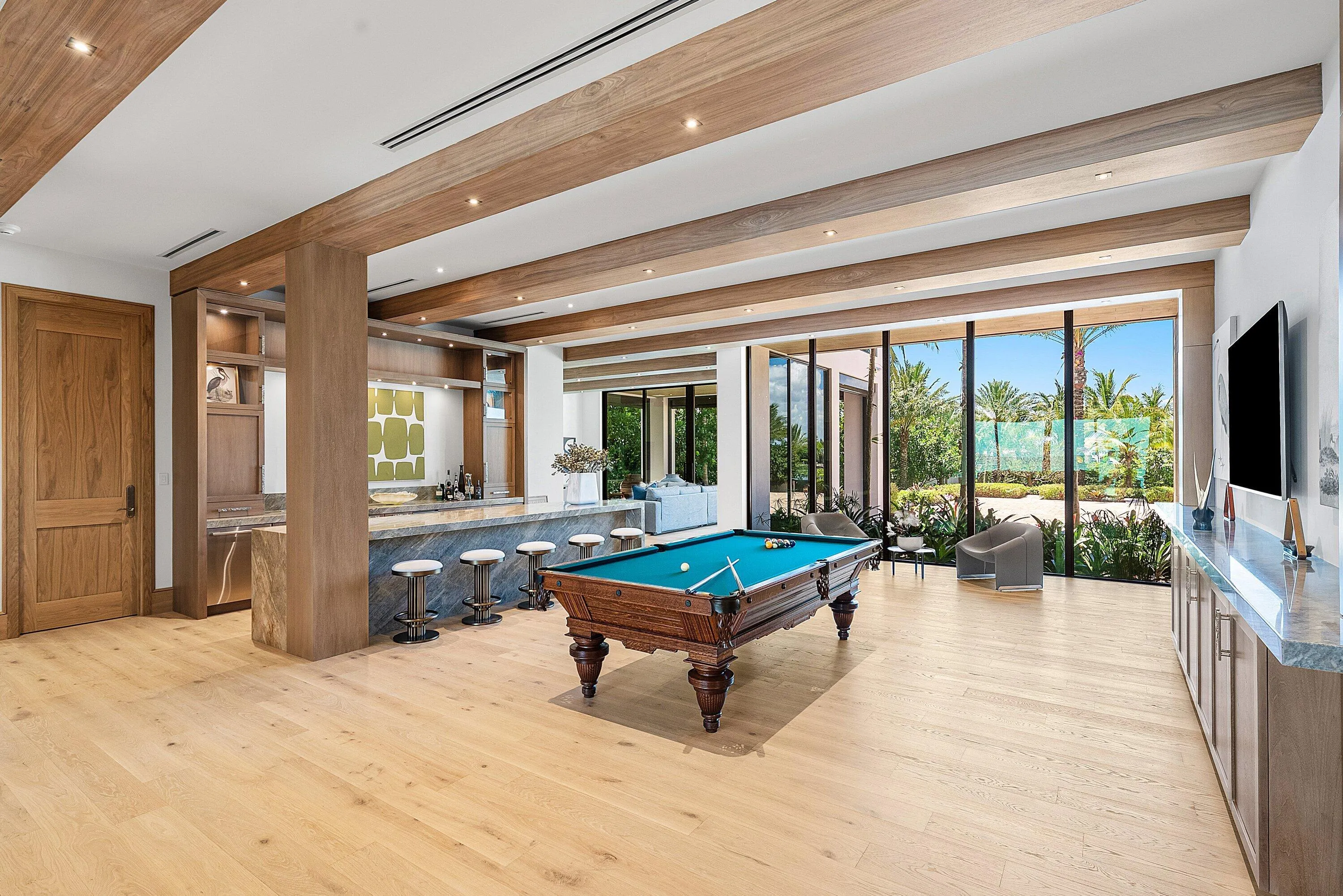 Club Room