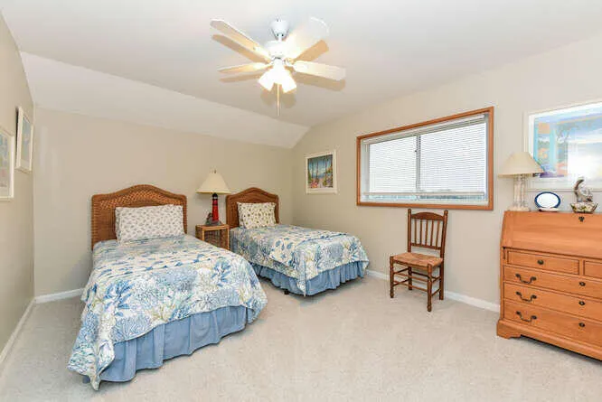 353 US1 C301 Jupiter FL 33477-small-018-