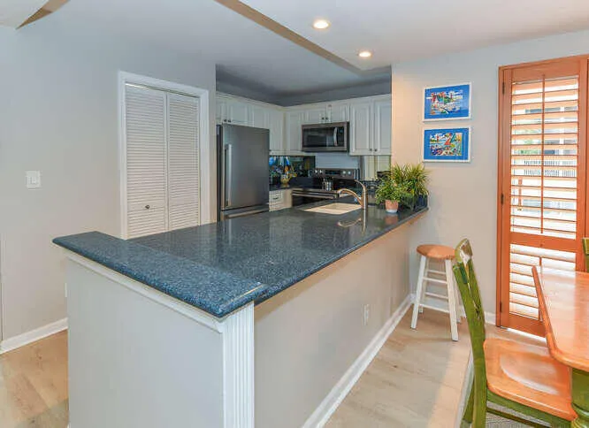 353 US1 C301 Jupiter FL 33477-small-009-