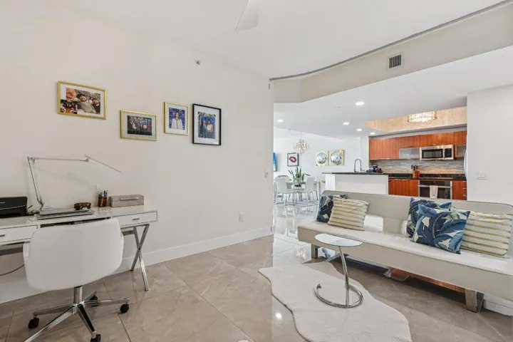 21-web-or-mls-Lake Shore Dr 2312-S2210-0