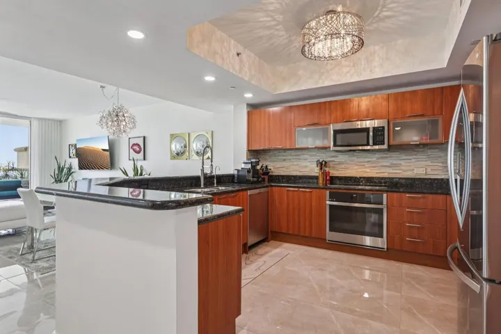 15-web-or-mls-Lake Shore Dr 2312-S2210-0