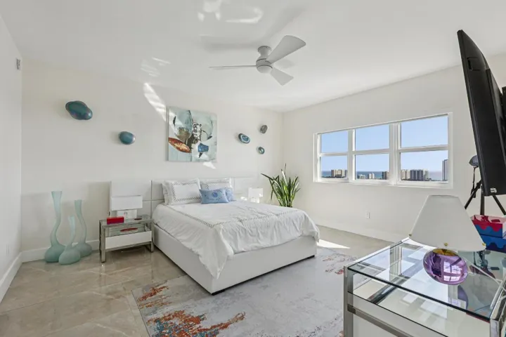 32-web-or-mls-Lake Shore Dr 2312-S2210-0