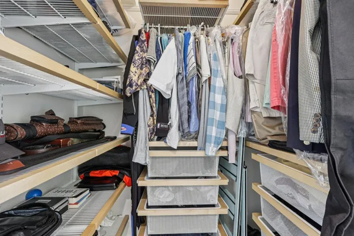 37-web-or-mls-Lake Shore Dr 2312-S2210-0