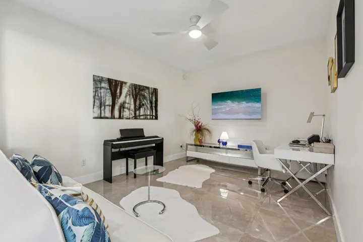 20-web-or-mls-Lake Shore Dr 2312-S2210-0