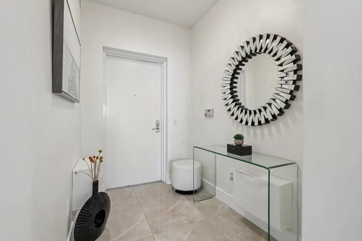 5-web-or-mls-Lake Shore Dr 2312-S2210-00