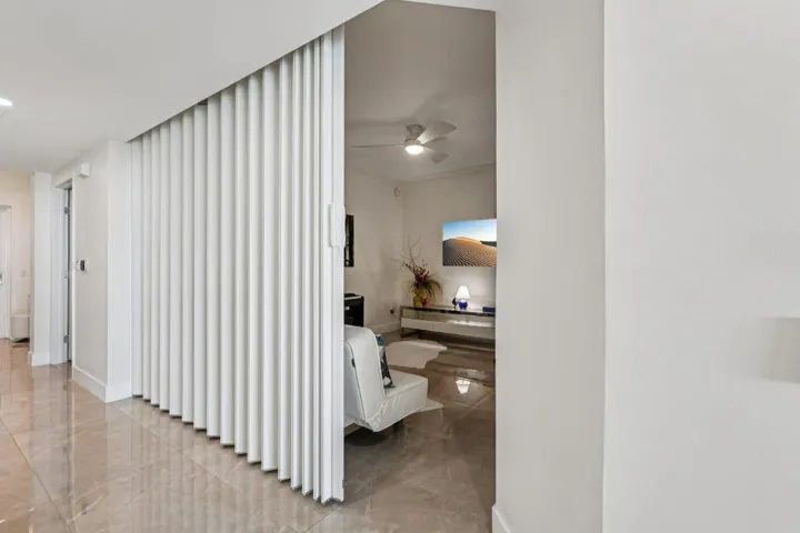 43-web-or-mls-Lake Shore Dr 2312-S2210-0