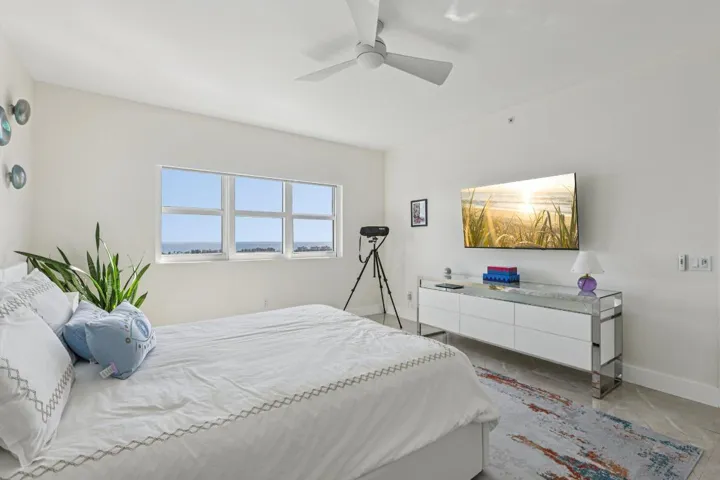 35-web-or-mls-Lake Shore Dr 2312-S2210-0