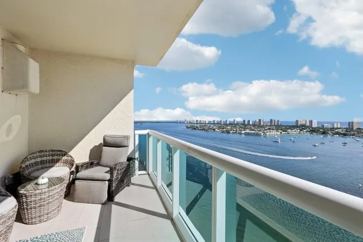 44-web-or-mls-Lake Shore Dr 2312-S2210-0