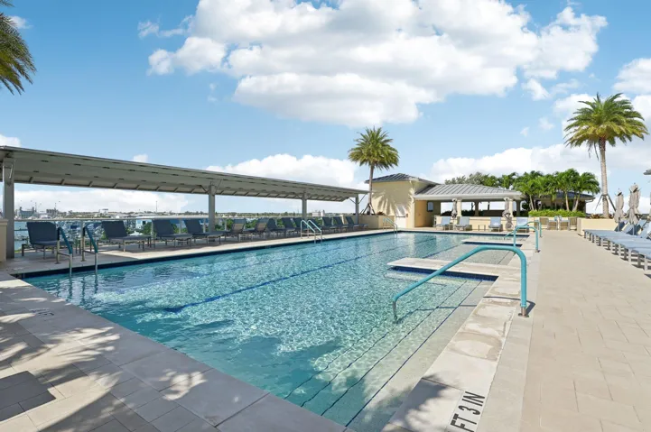 36-web-or-mls-Lake Shore Dr-L1508-[resho