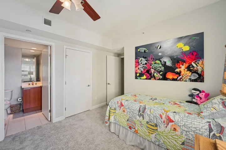 34-web-or-mls-Lake Shore Dr-S2012-034
