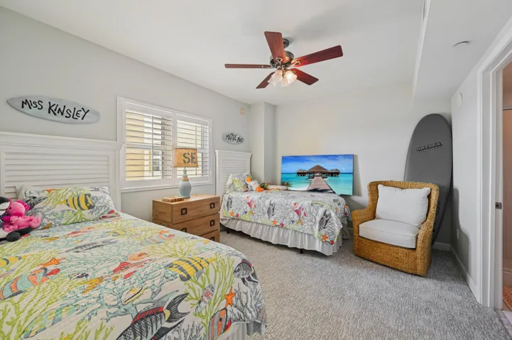 33-web-or-mls-Lake Shore Dr-S2012-033