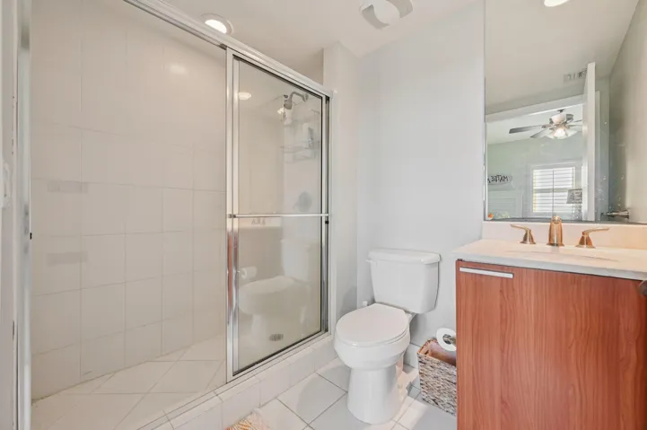 35-web-or-mls-Lake Shore Dr-S2012-035