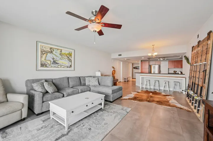 8-web-or-mls-Lake Shore Dr-S2012-008